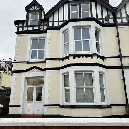 Carmen Sylva Ground Floor Studio F3 Llandudno Exterior photo