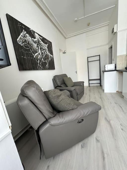 Carmen Sylva Ground Floor F3 Лландидно