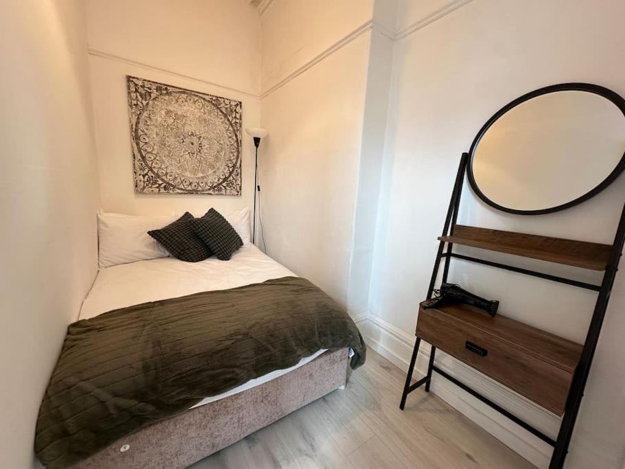 Carmen Sylva Ground Floor F3 Лландидно
